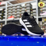 Tênis adidas Response Runner