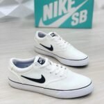 Tênis Nike SB Chron 2, modelo 2023