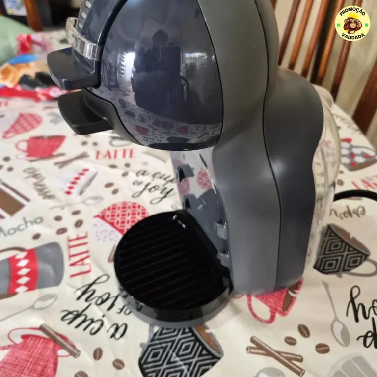Cafeteira Nescafé Dolce Gusto Mini Me Preta